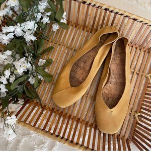 Korks Yellow Gold Leather Square Toe Ballet Flats sz 8.5